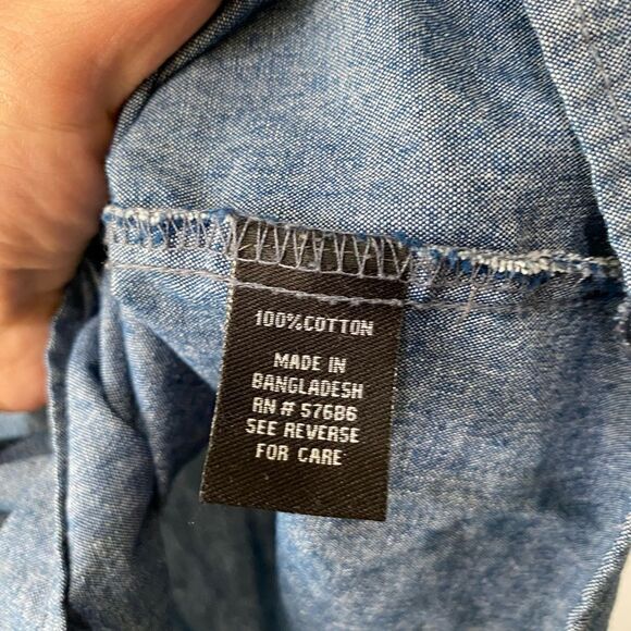 Light denim jean looking tank top - Picture 3 of 5